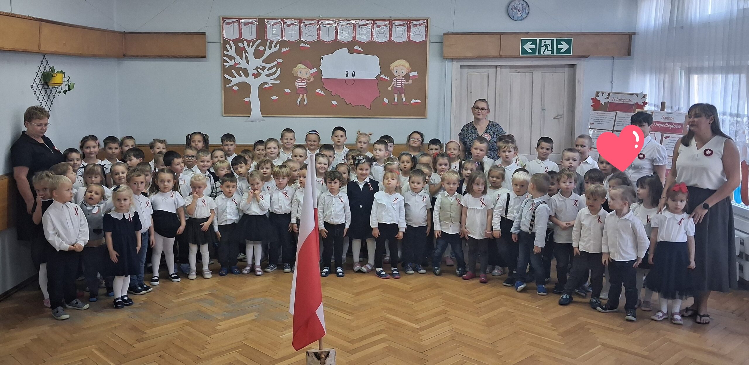 Read more about the article Zabezpieczone: PRZEDSZKOLE DO HYMNU